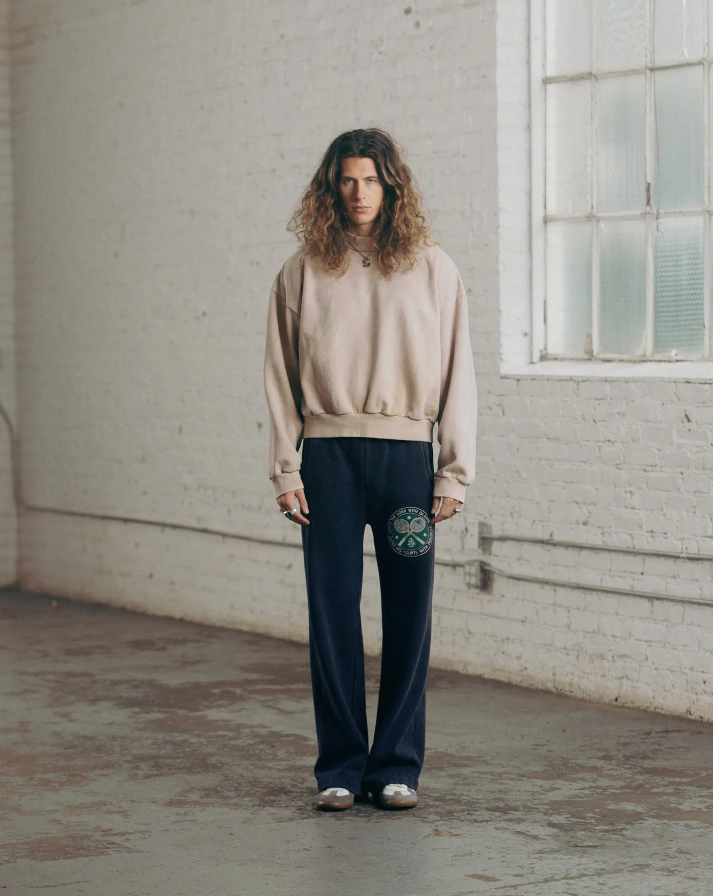 "CLAY" SUN-FADED CREWNECK - Image 2