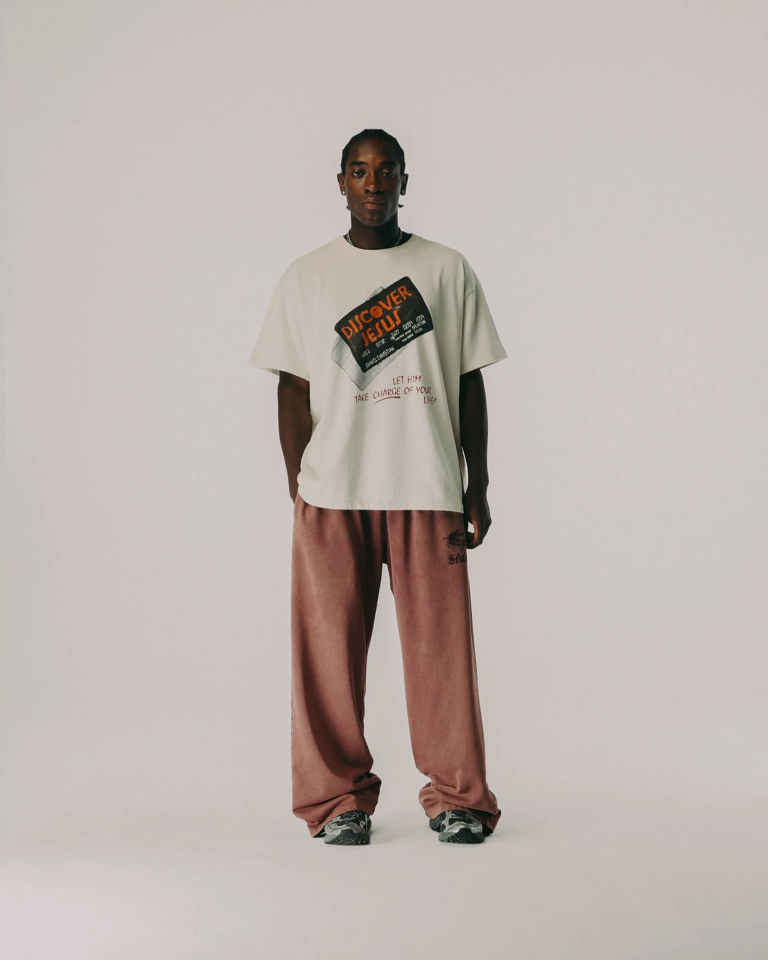 "CRUSADER" BAGGY SWEATPANTS - Image 2
