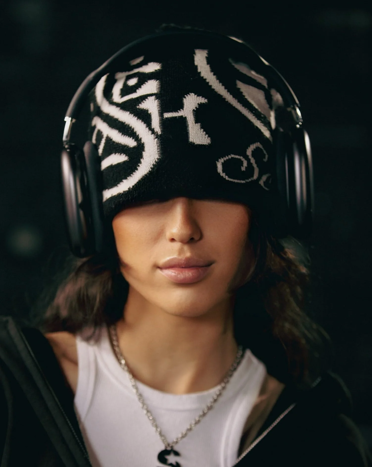 "LOGO" KNIT BEANIE - Image 2
