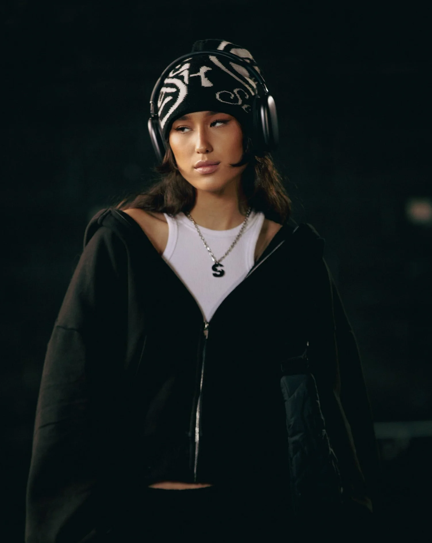 "LOGO" KNIT BEANIE - Image 3