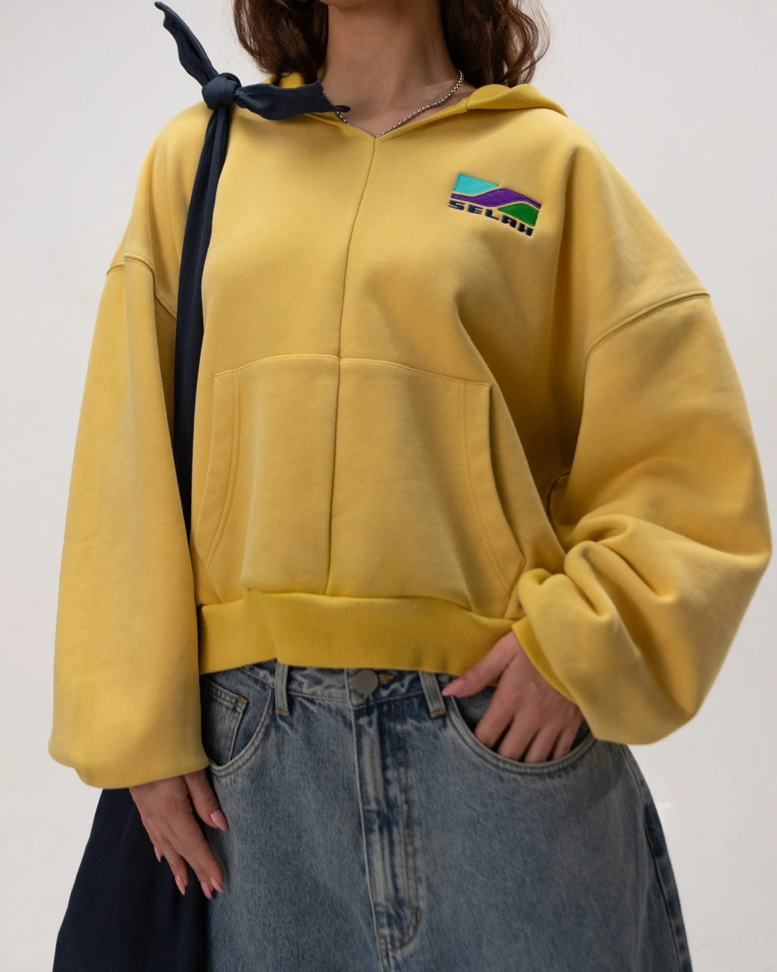 "TECH FIRM" MIDDLE STITCH HOODIE - Image 3