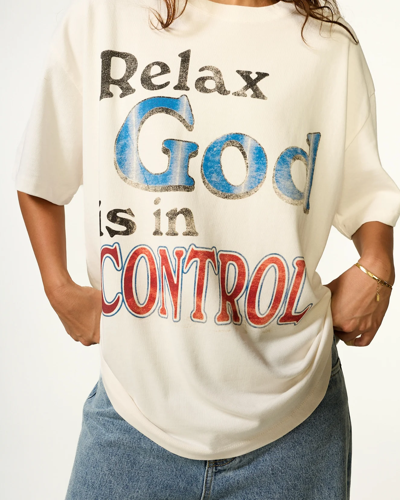 "RELAX" TEE - Image 4