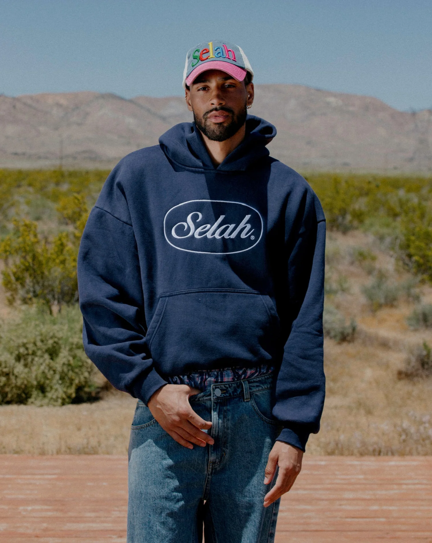 "SCRIPT" PREMIUM HOODIE - Image 2
