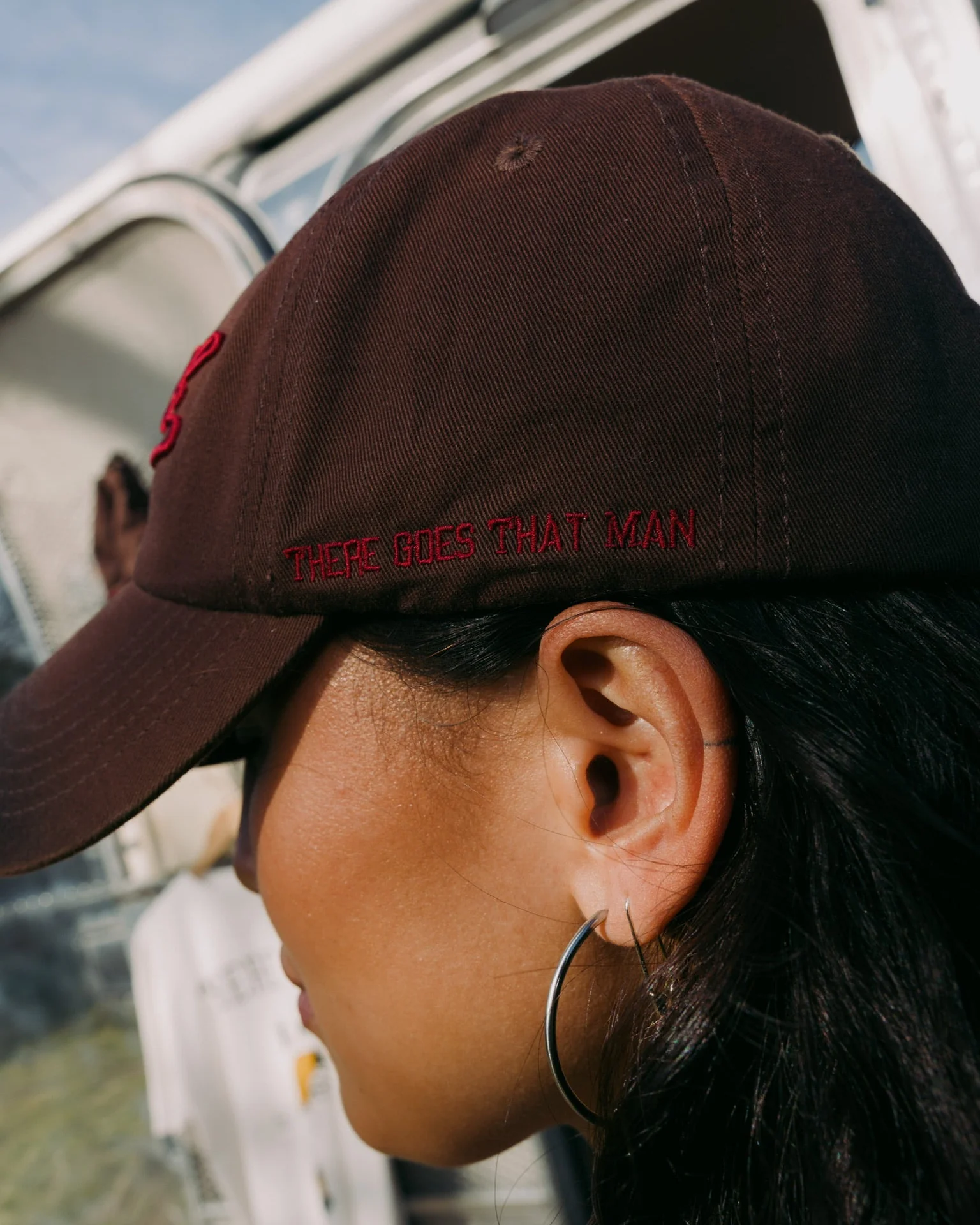 "THERE GOES THAT MAN" AGED DAD HAT - Image 4