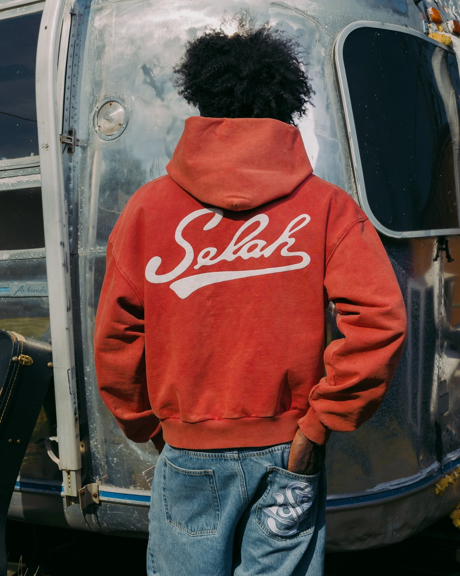 "THERE GOES THAT MAN" ZIP HOODIE - Image 4